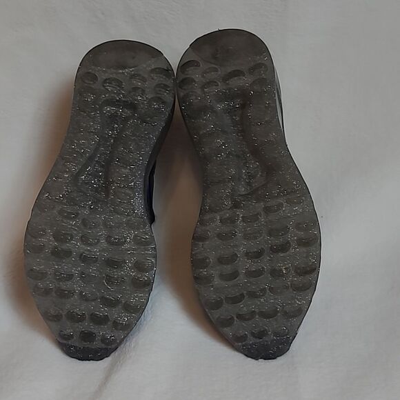 Girl's Steve Madden slip on shoes - Picture 6 of 9